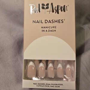 Red‎ Aspen Nail Dashes ✨Classic French Tammy - NIB